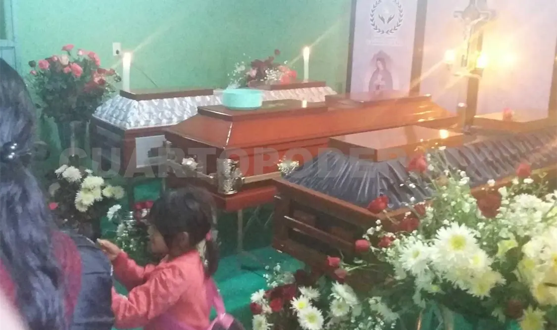 La esposa de Ramón y sus hijos son las personas que fallecieron en San Cristóbal. Elio Herníquez / CP