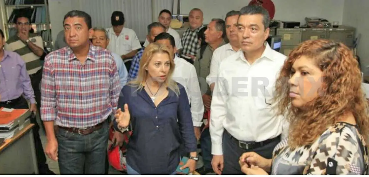 Rutilio Escandón Cadenas, recorrió las instalaciones del edificio “ C”, en Tuxtla Gutiérrez. CP