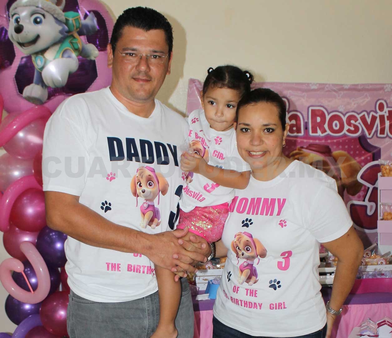 Tres velitas para María Rosvita