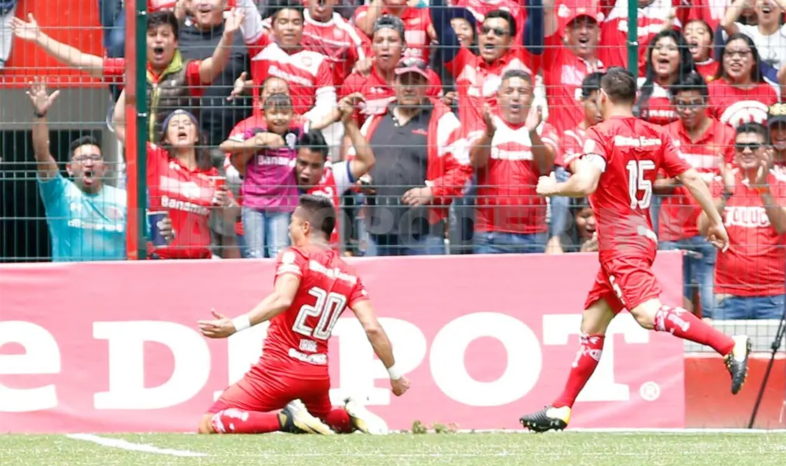 Toluca se complicó, pero vence 3-2 a Querétaro