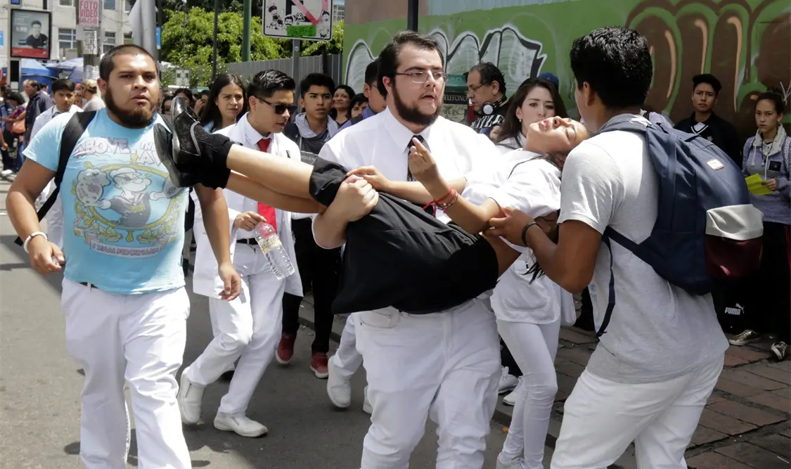 Suman 44 muertos en Morelos y Edomex tras sismo