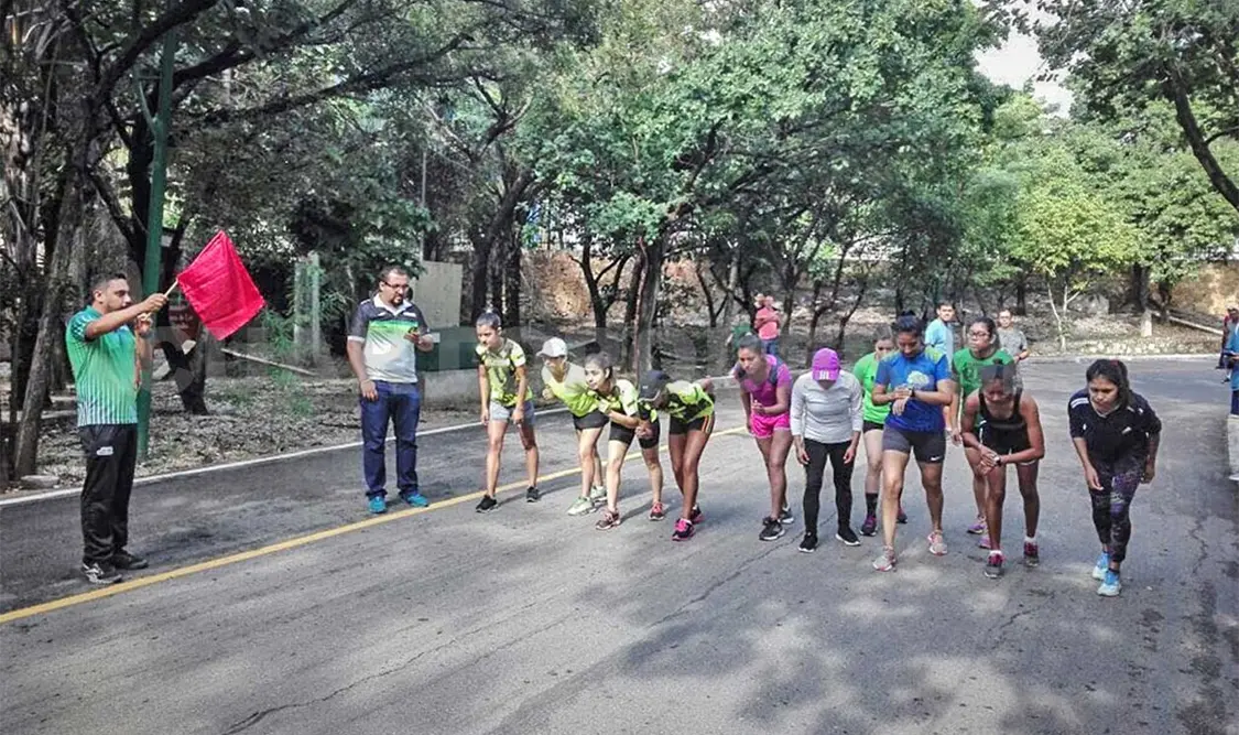 Celebran estatal de Atletismo y Basquetbol