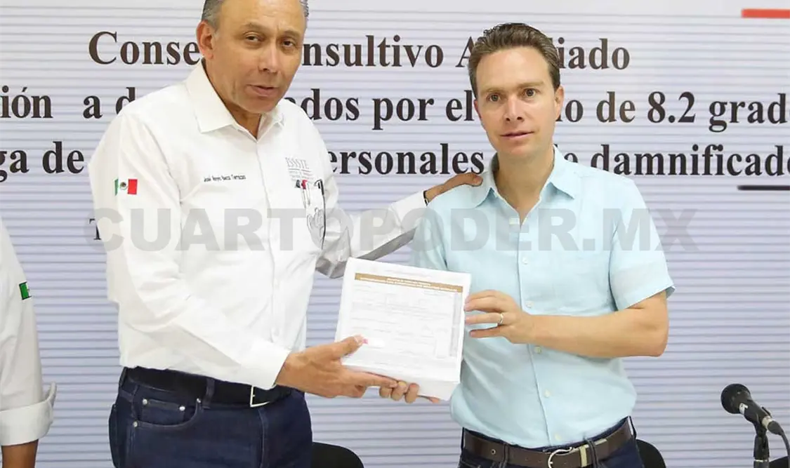 Velasco y Baeza anuncian más créditos del Issste