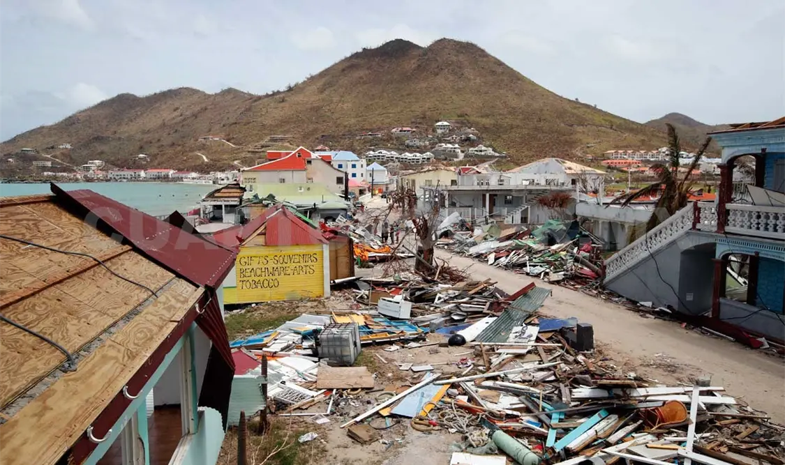 Huracán María desata su fuerza contra Puerto Rico