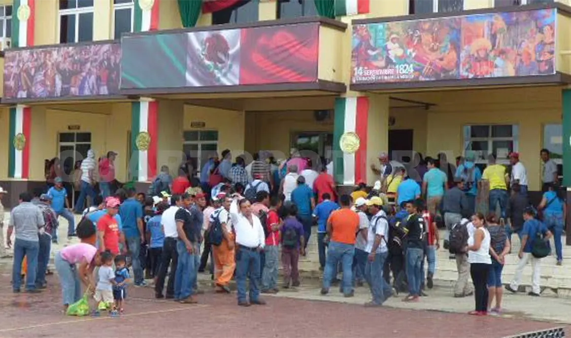 Piden intervención de edil para presionar a Pemex