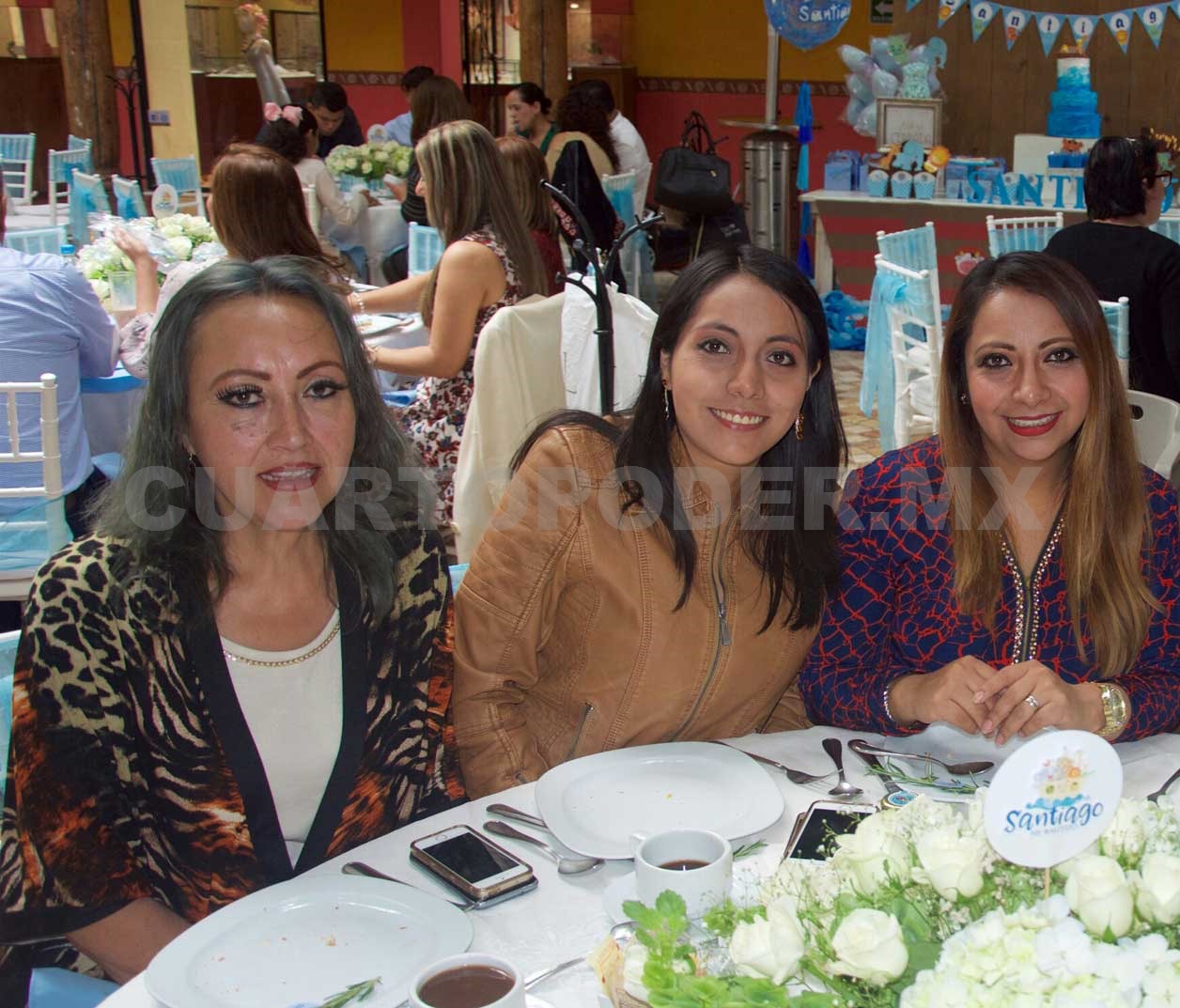 Santiago recibe el primer sacramento