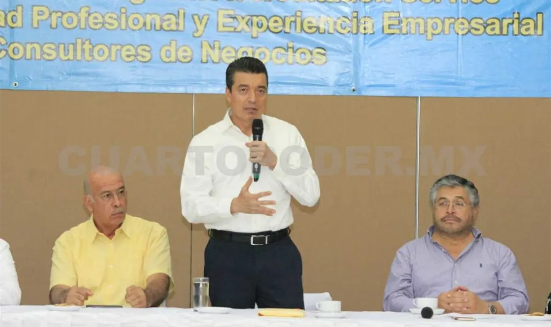 Pide Rutilio a Club de Industriales solidarizarse