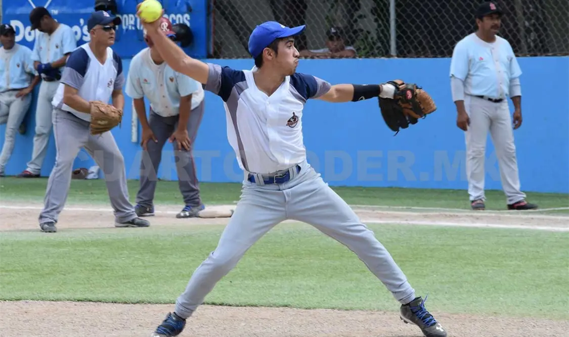 Halcones se impuso por 15-8 a Pumach