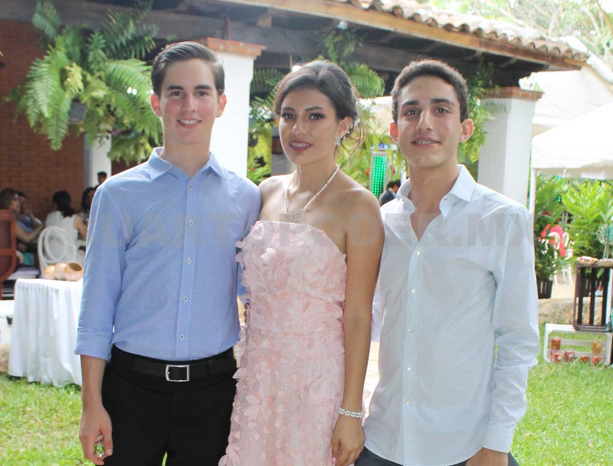 Grandiosa fiesta para Montserrat