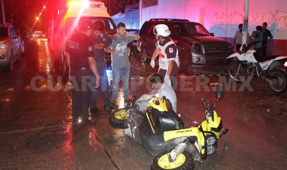 Ebrio motociclista sufre accidente