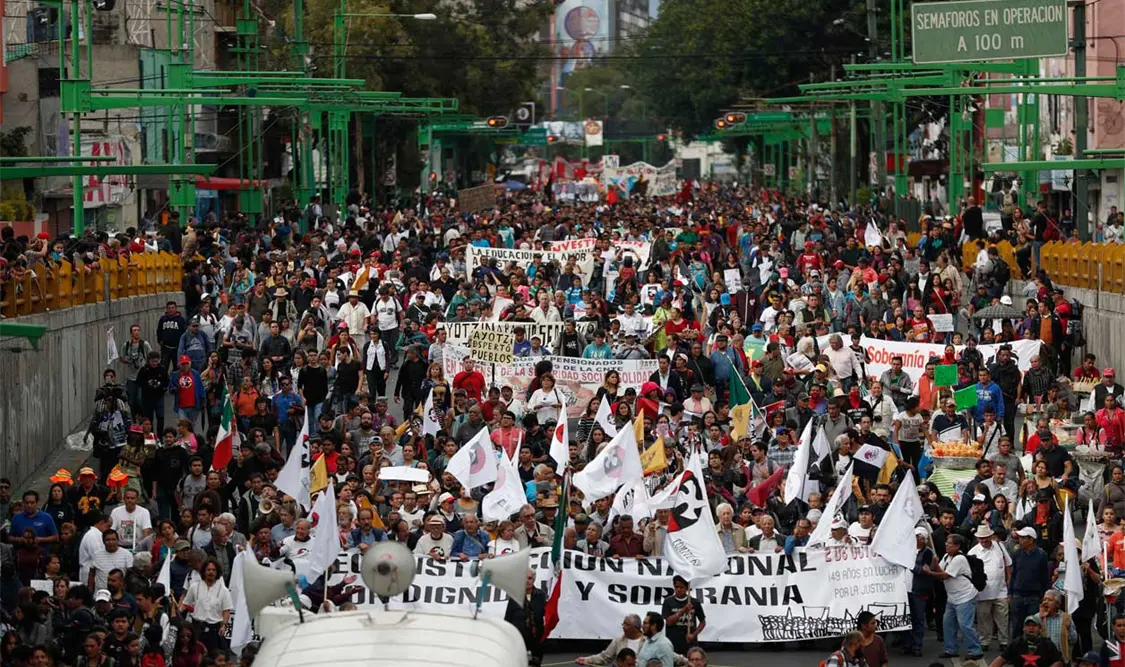 Conmemoran pacíficamente el 2 de octubre