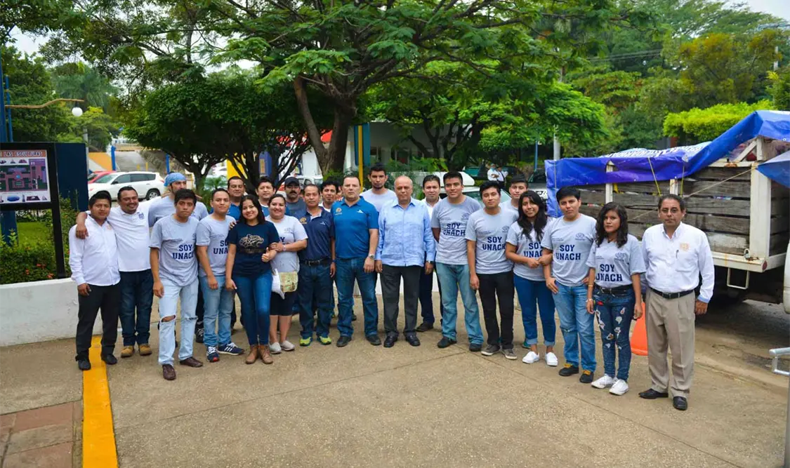Envían apoyos para 700 familias damnificadas