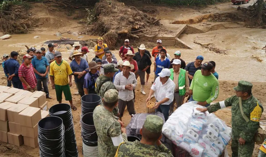 Llega ayuda humanitaria a damnificados por lluvias