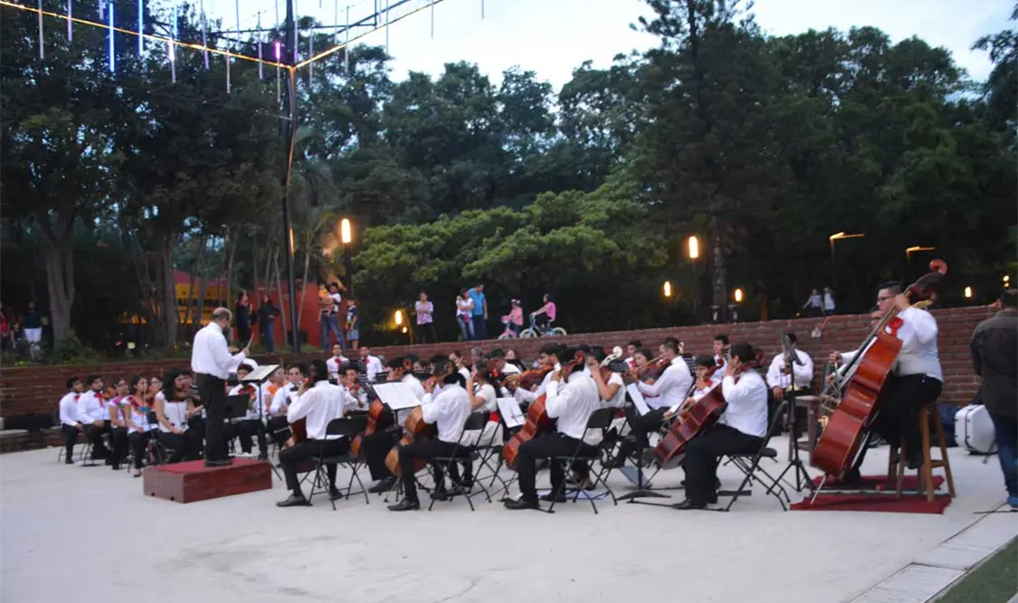 Concierto mexicano en otoño