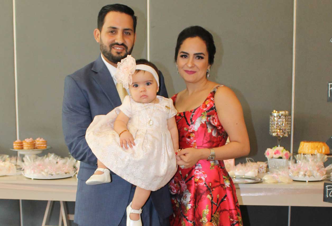 Romina fue bautizada