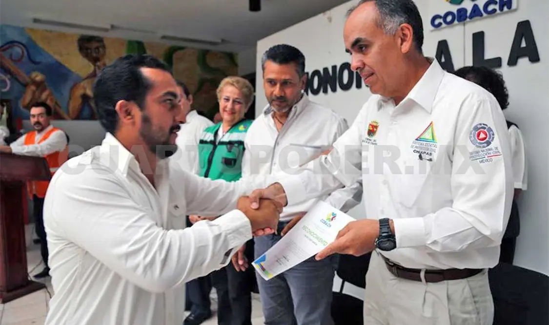 Reconocen a brigadistas de Protección Civil