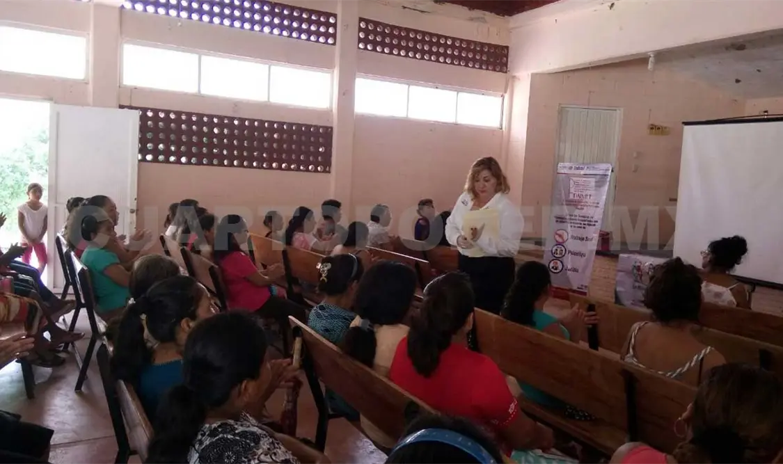 Realiza Sedem talleres dirigidos a las mujeres