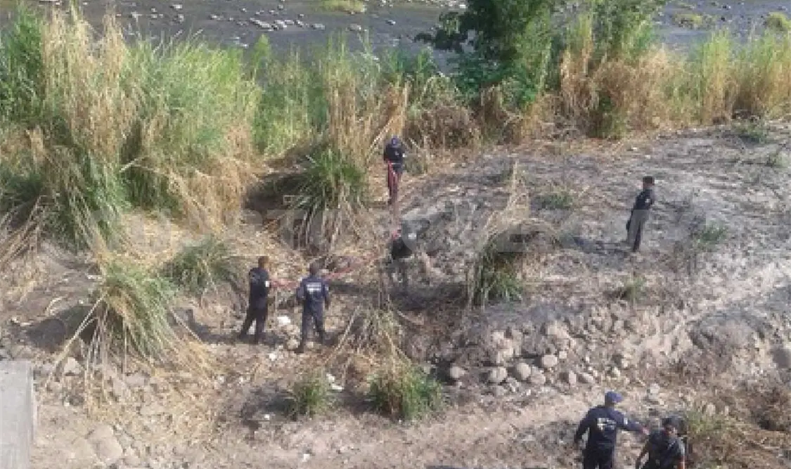 Aparece osamenta en un predio baldío