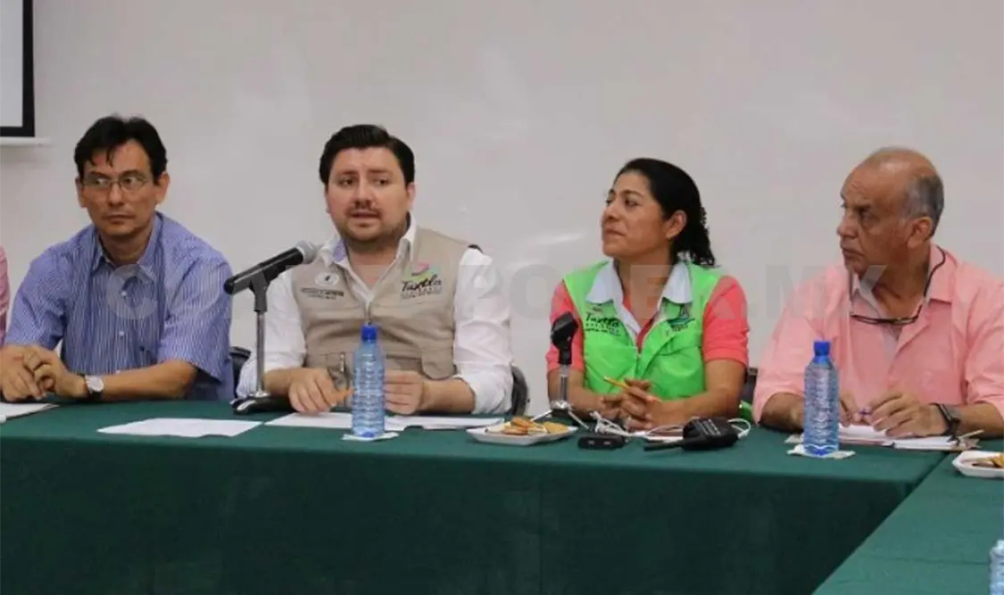 Refrenda Castellanos compromiso con la población afectada