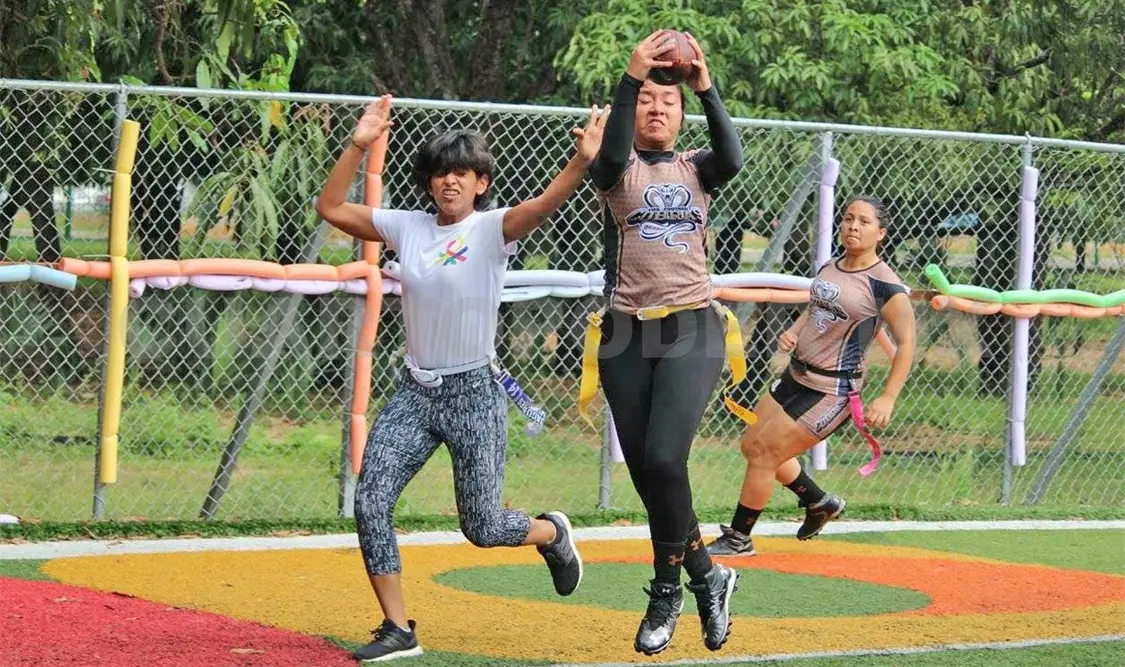 Cobras, sin tregua, apalea a Rinos en fecha 6