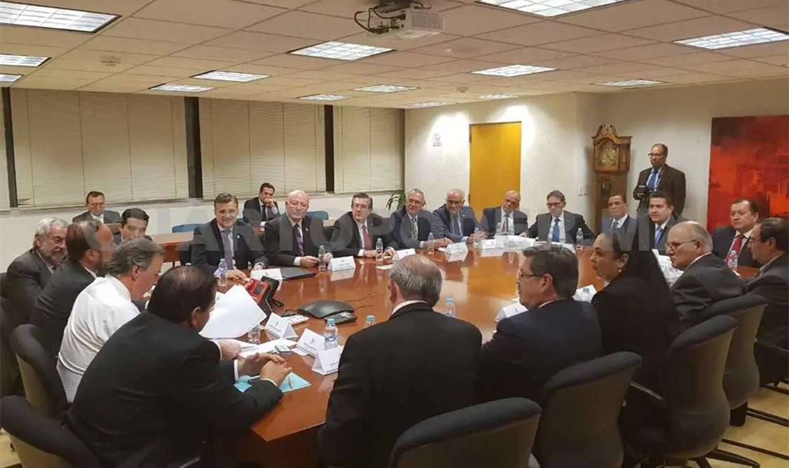 Asiste rector de la Unach a reunión con Hacienda