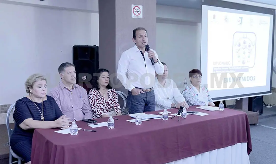 Inauguran diplomado para mejorar práctica docente