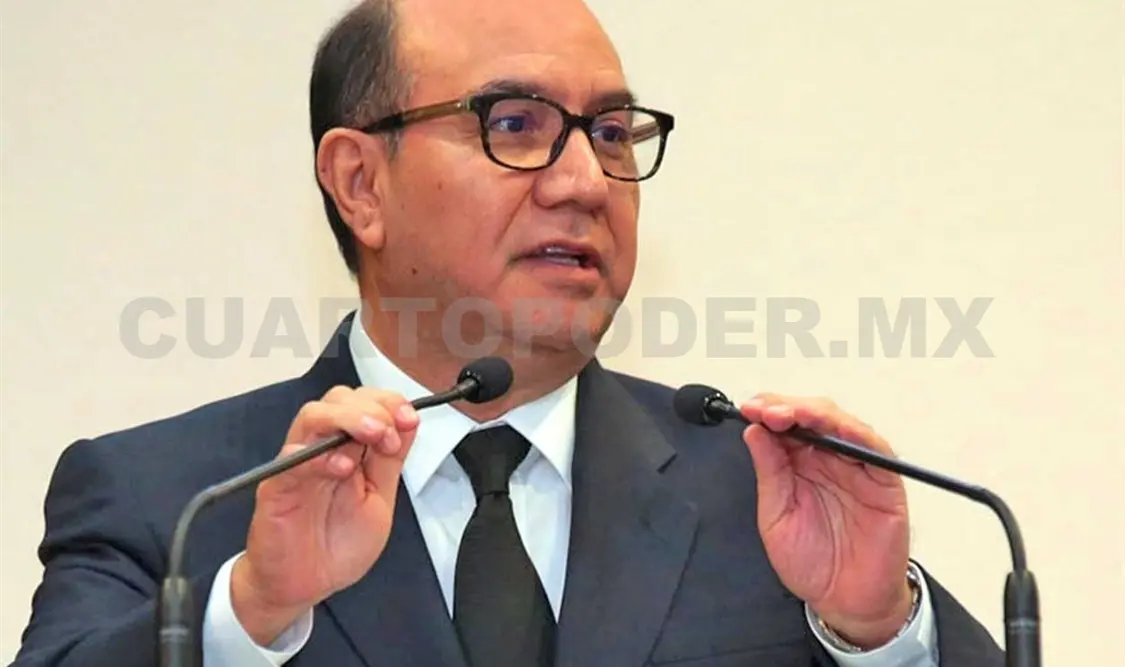 Gómez Aranda destacó que al igual que el prócer chiapaneco, MVC sigue trabajando a favor de las mejores causas. CP
