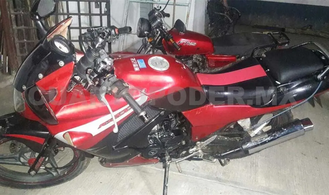 El dueño de la motocicleta reconoció su velocípedo y logró recuperarlo con ayuda de la policía. Luis Castellanos / CP
