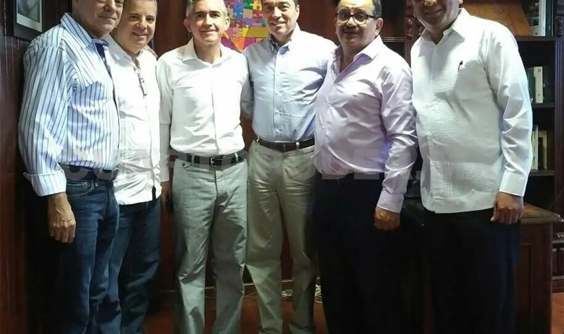 Notarios chiapanecos se suman al llamado de Rutilio Escandón