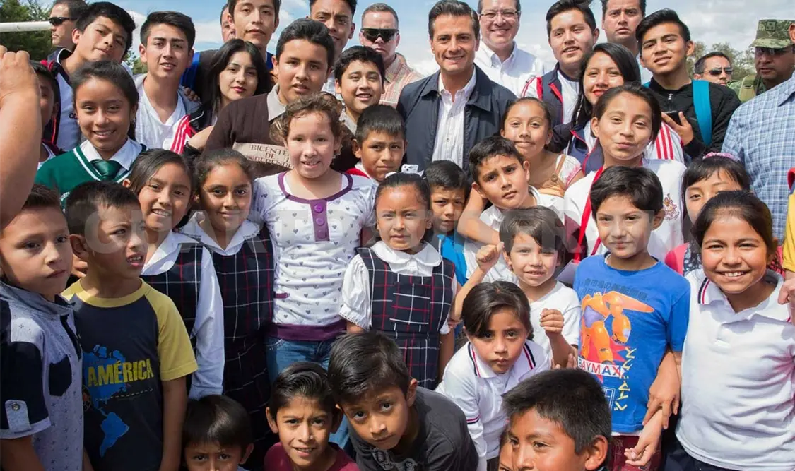 EPN pide optimizar recursos para reconstrucción