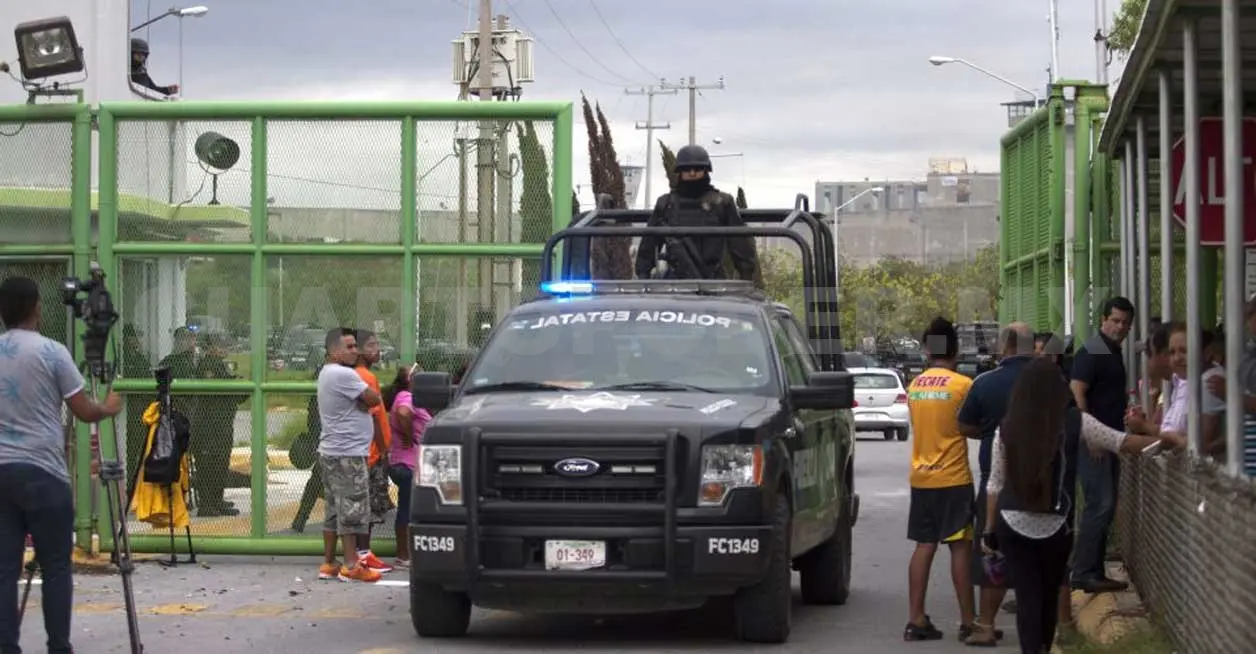 Suman 16 muertos en el penal de Cadereyta