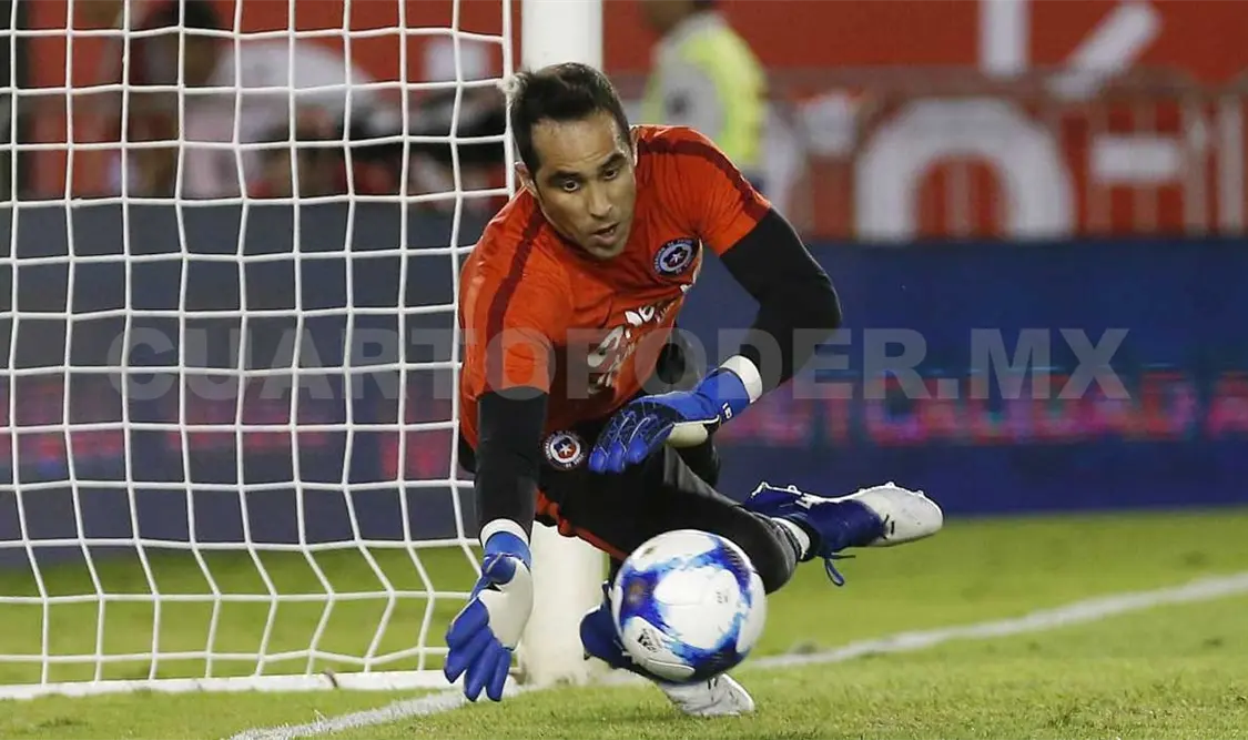 Claudio Bravo pone en duda su continuidad