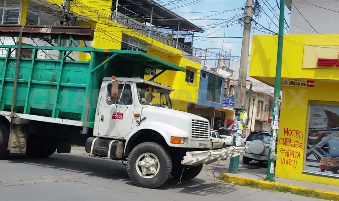 Cañeros “ahorcan” la vialidad