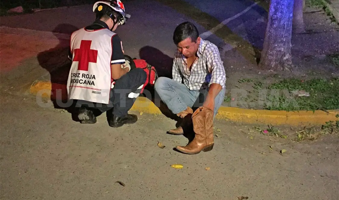 Ebrio sujeto es asaltado con lujo de violencia