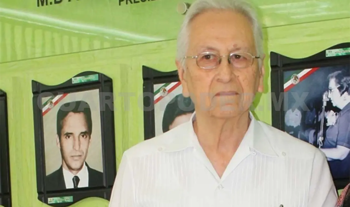 Homenaje al escritor Javier Espinosa Mandujano
