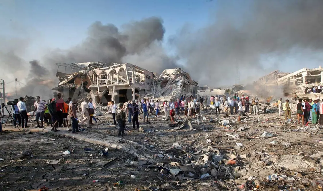 El peor atentado en Somalia deja 231 muertos