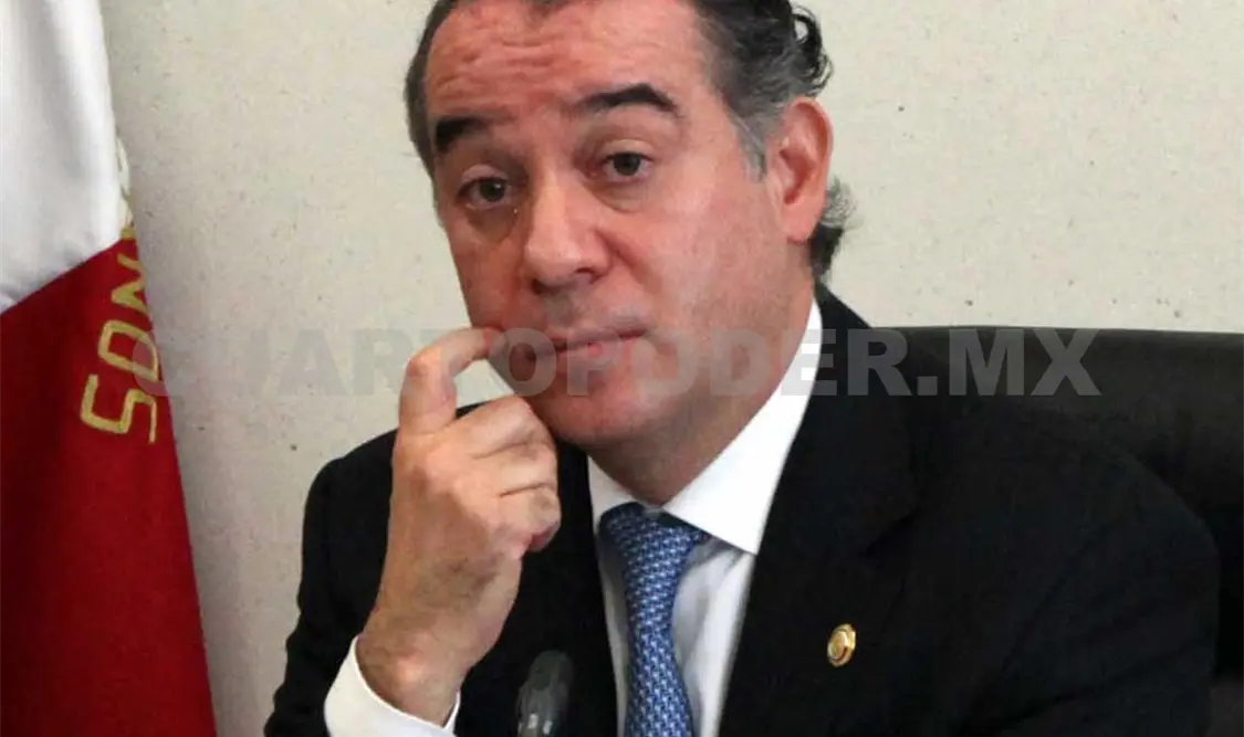 Raúl Cervantes renuncia; Alberto Beltrán lo suplirá