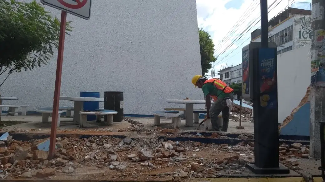 Solidaridad para con quienes lo perdieron todo por el sismo, no es momento de guardar nada en almacenes.