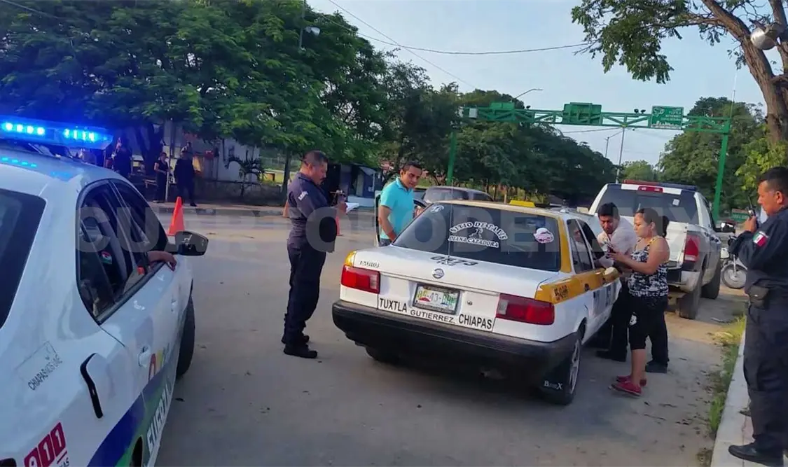 Por poco linchan a dos sujetos que asaltaron a taxista