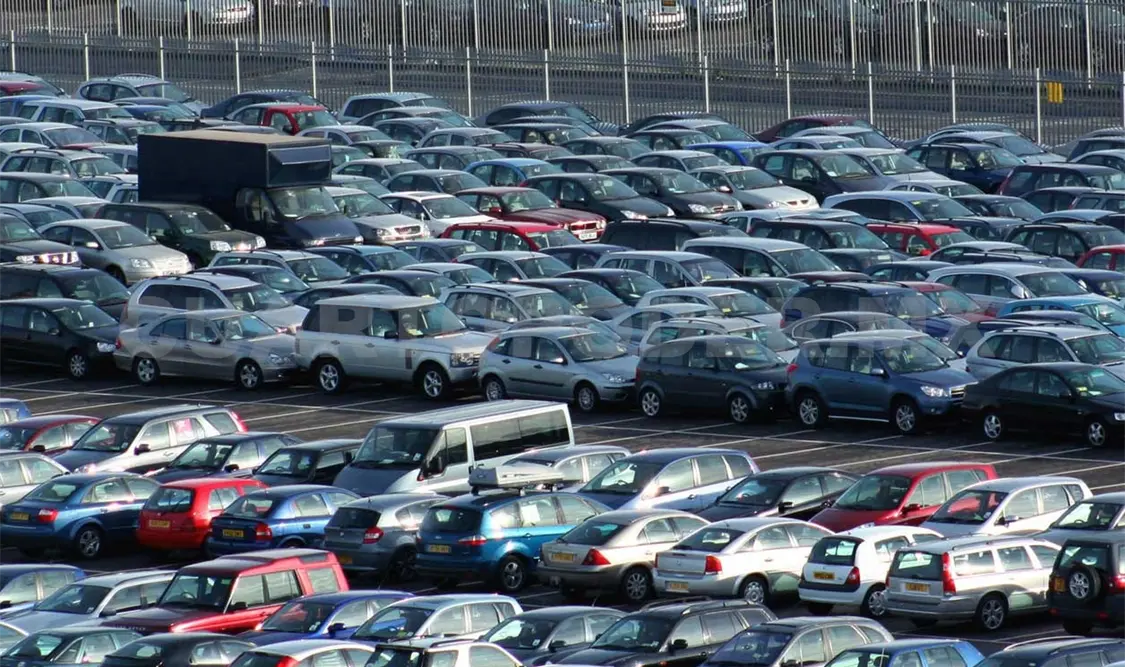 Alerta SAT sobre placas ilegales