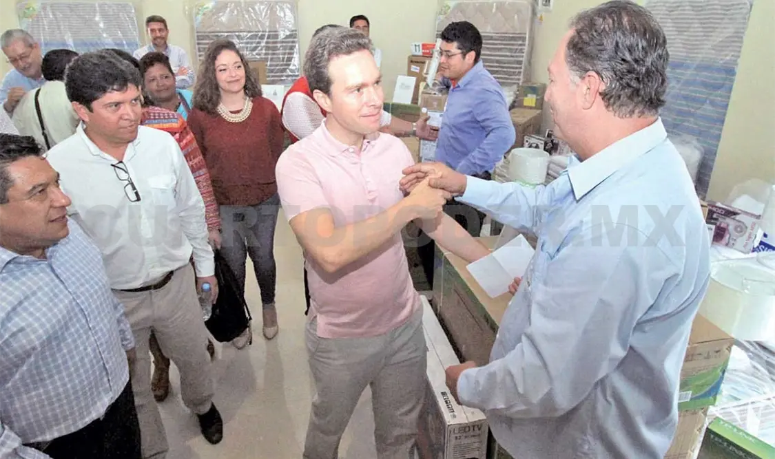 Beneficia Velasco a empresarios afectados por sismo