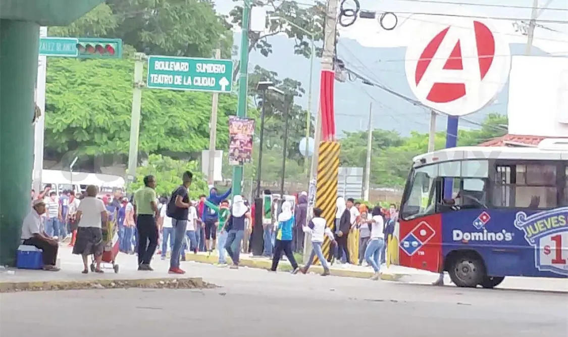 Ciudadanía repudia violencia de encapuchados