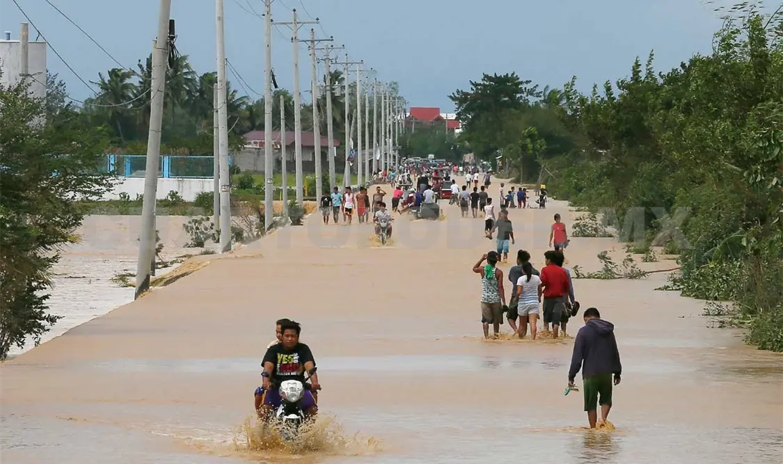 Tifón provoca inundaciones