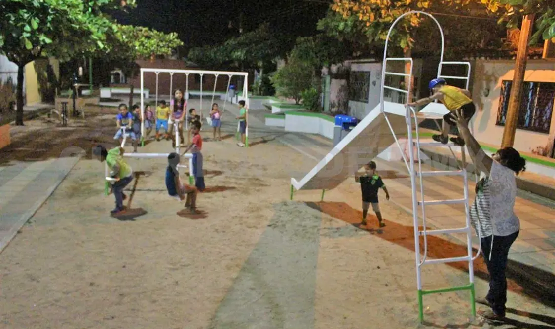 Entregan rehabilitado el parque Infonavit El Prado