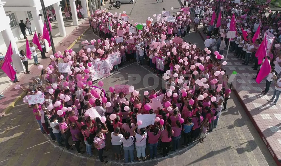 Conmemoran mujeres el Día Mundial contra el Cáncer de Mama