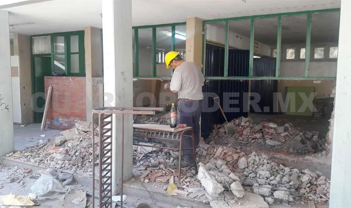 Inicia reconstrucción de 11 mil escuelas