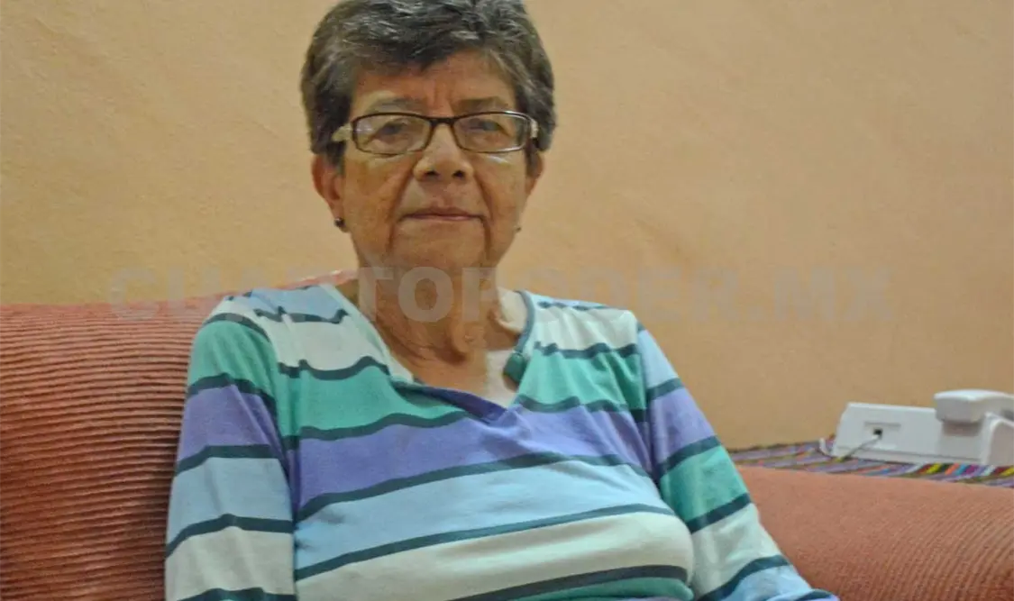 La autora de los relatos, Nelly Gallardo. Darwin Mendoza