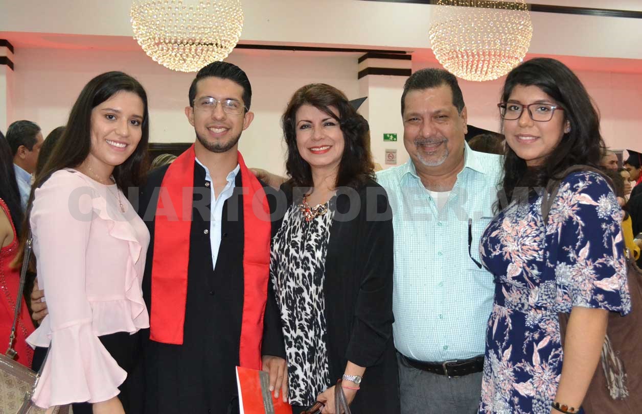Dicen adiós a la prepa