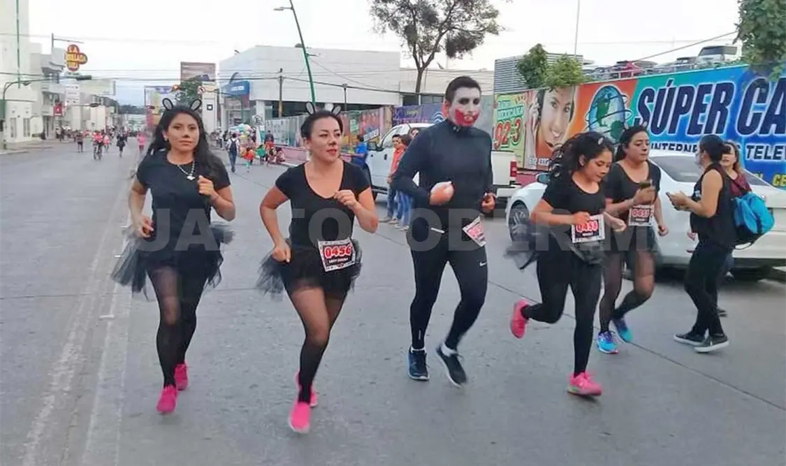 Toda una fiesta la Justa Run Halloween Party