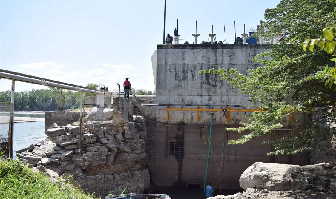 Escasez dispara la venta de agua en pipas